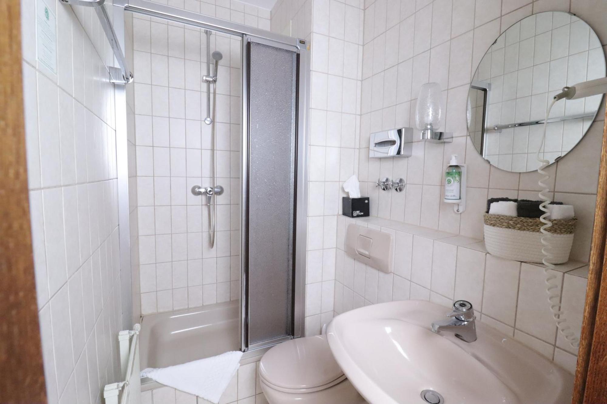 Hotel Kurparkblick Bad Bergzabern Extérieur photo