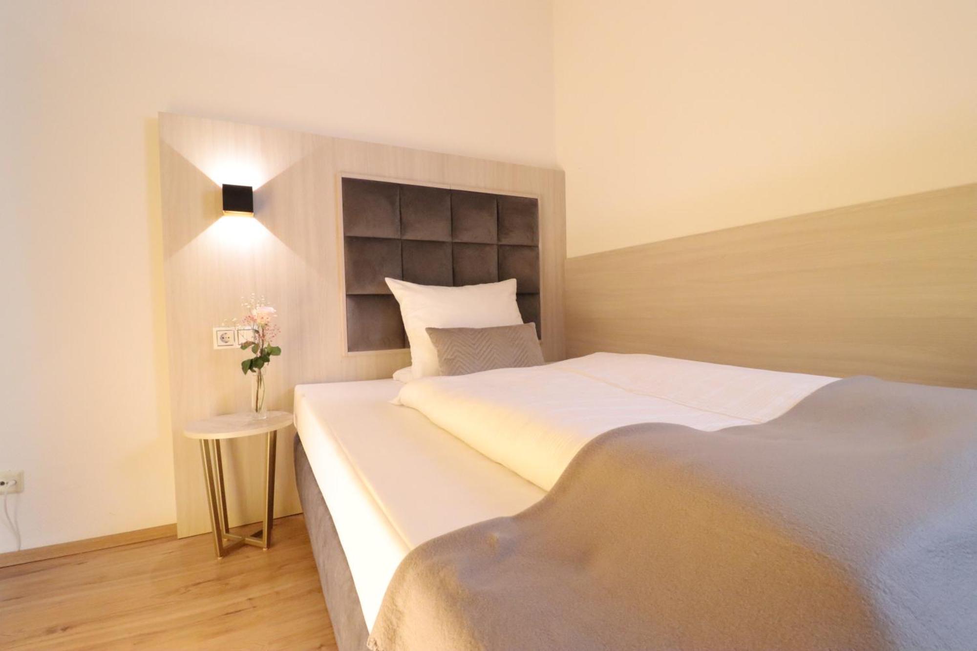 Hotel Kurparkblick Bad Bergzabern Extérieur photo